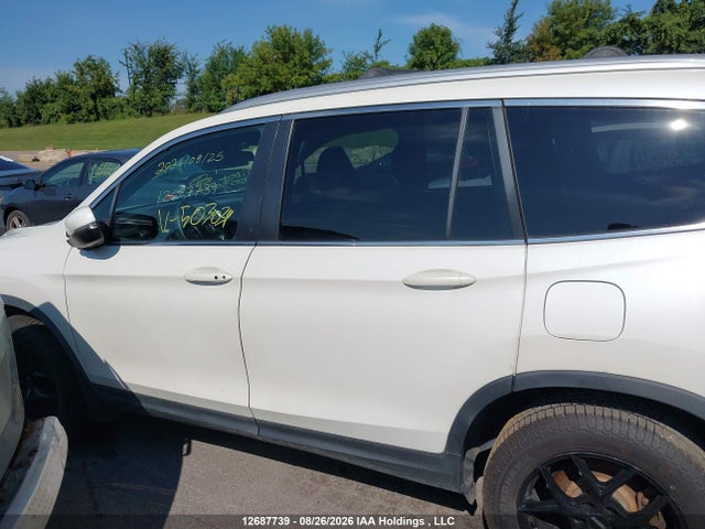 Продажа на аукционе авто 2017 Honda Pilot Ex, vin: 5FNYF6H3XHB503034, номер лота: 12687739