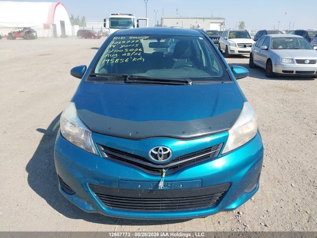 VNKKTUD32EA005026 Toyota YARIS LE