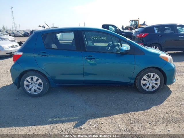 VNKKTUD32EA005026 Toyota YARIS LE