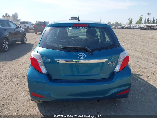 VNKKTUD32EA005026 Toyota YARIS LE