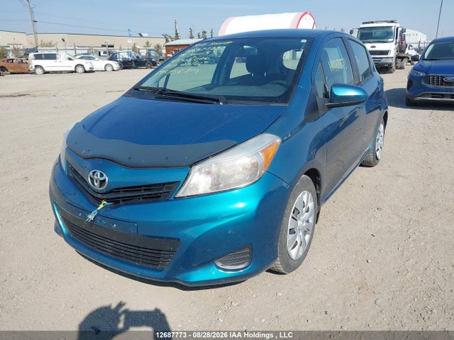 VNKKTUD32EA005026 Toyota YARIS LE