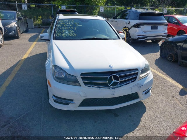 WDDGF8AB2EG221373 Mercedes-Benz C 300 4matic