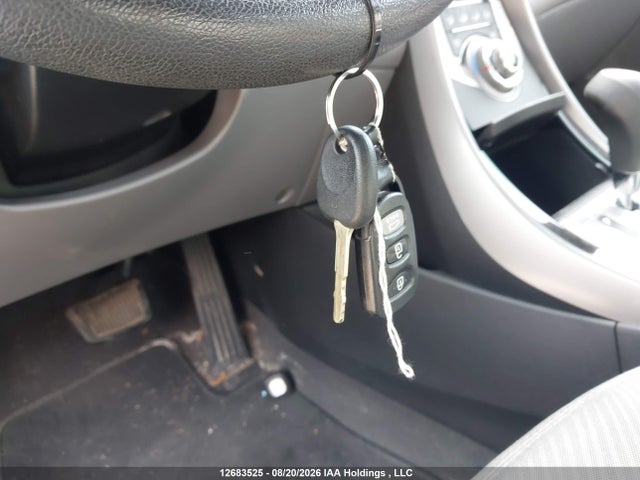 2013 Hyundai Elantra Gl მანქანა იყიდება აუქციონზე, vin: 5NPDH4AEXDH334153, აუქციონის ნომერი: 12683525
