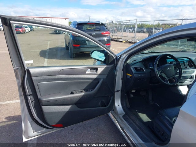 Продажа на аукционе авто 2015 Hyundai Sonata Sport/limited, vin: 5NPE34AF0FH118004, номер лота: 12687871