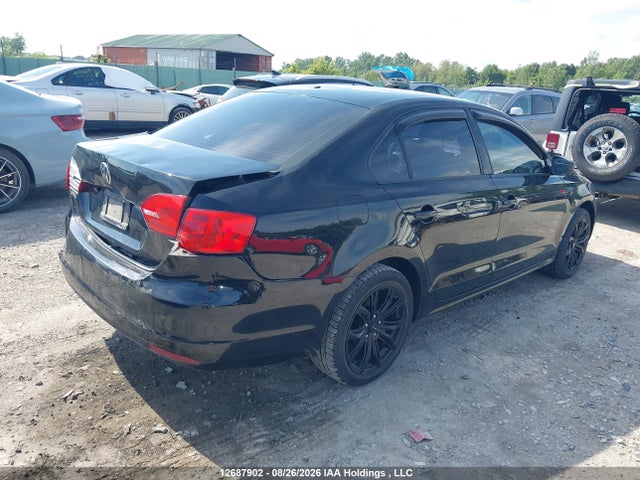 2013 Volkswagen Jetta 2.0l Trendline/2.0l Trendline+ მანქანა იყიდება აუქციონზე, vin: 3VW2K7AJ2DM406669, აუქციონის ნომერი: 12687902