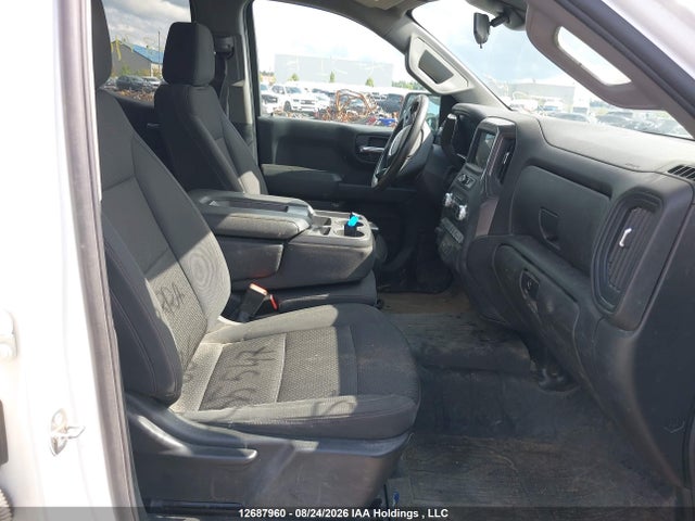 GMC Sierra K1500 2023 1GTRUAED5PZ335547 Image 5