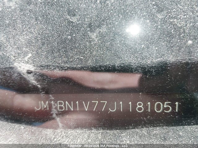 Mazda 3 Gs 2018 JM1BN1V77J1181051 Image 9