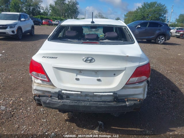 Hyundai ACCENT SE 2017 KMHCT4AE6HU323300 Image 16