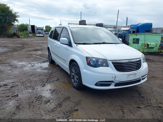 Продаж на аукціоні авто 2015 Chrysler Town & Country S, vin: 2C4RC1HG8FR753179, номер лоту: 12688059