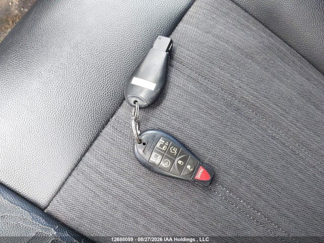 2015 Chrysler Town & Country S მანქანა იყიდება აუქციონზე, vin: 2C4RC1HG8FR753179, აუქციონის ნომერი: 12688059
