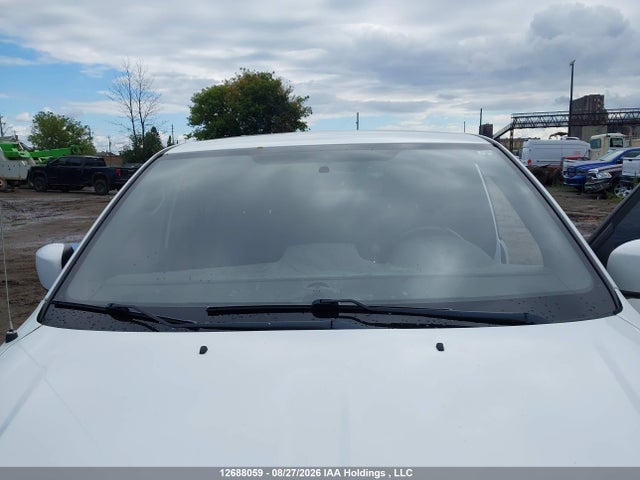 2015 Chrysler Town & Country S მანქანა იყიდება აუქციონზე, vin: 2C4RC1HG8FR753179, აუქციონის ნომერი: 12688059