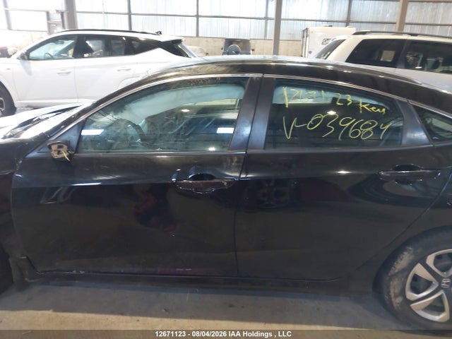 Honda Civic Lx 2018 2HGFC2E57JH039684 Image 14