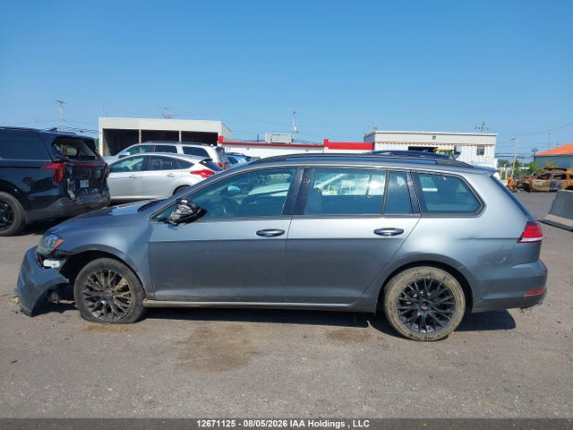 3VW117AUXJM753784 Volkswagen Golf Sportwagen 1.8 Tsi Comfortline/1.8 Tsi Trendline