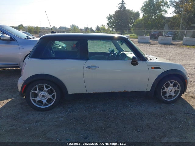 Продажа на аукционе авто 2005 Mini Cooper, vin: WMWRC33425TC56757, номер лота: 12688065