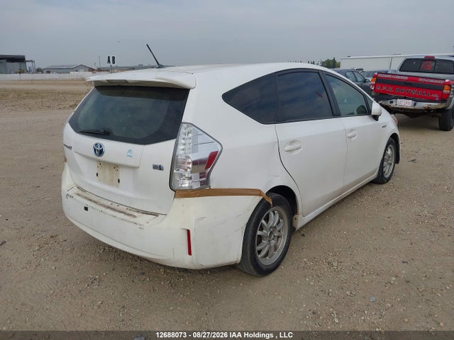 JTDZN3EU2EJ004218 Toyota PRIUS V