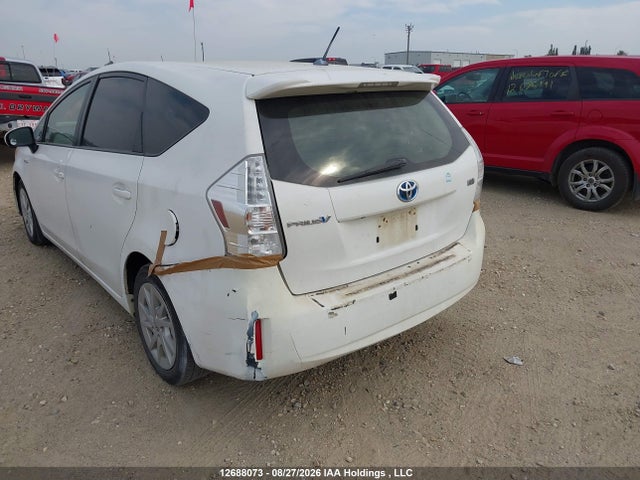 JTDZN3EU2EJ004218 Toyota PRIUS V