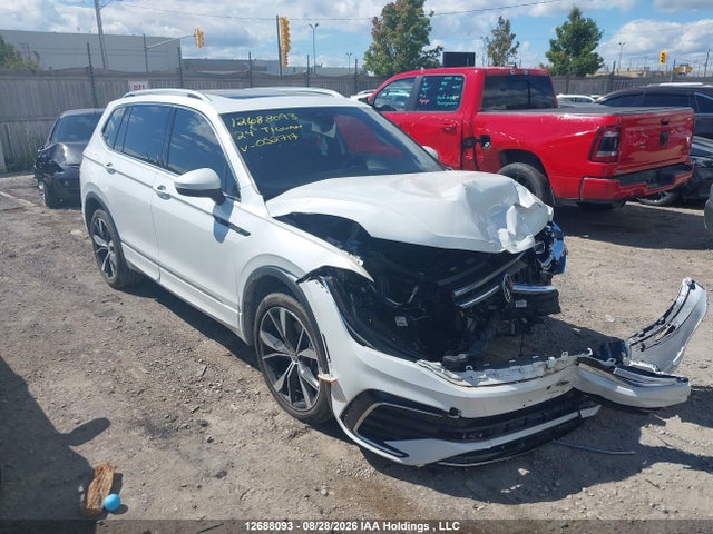 Aukcja sprzedaży 2024 Volkswagen Tiguan Sel R-line Black, vin: 3VV4B7AX1RM052717, numer aukcji: 12688093
