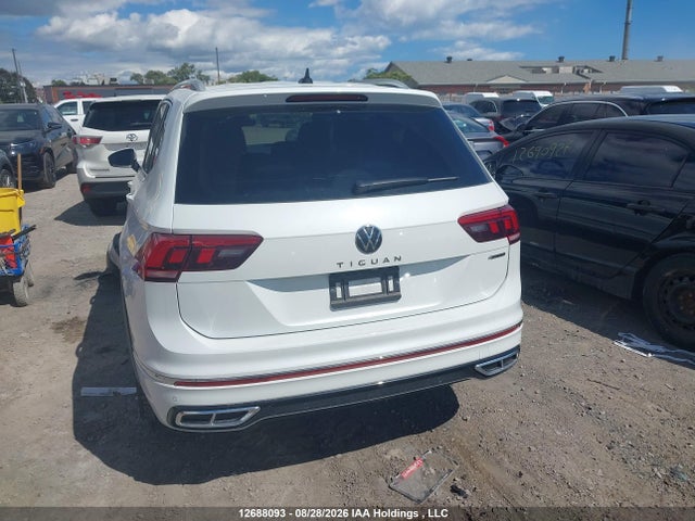 Aukcja sprzedaży 2024 Volkswagen Tiguan Sel R-line Black, vin: 3VV4B7AX1RM052717, numer aukcji: 12688093