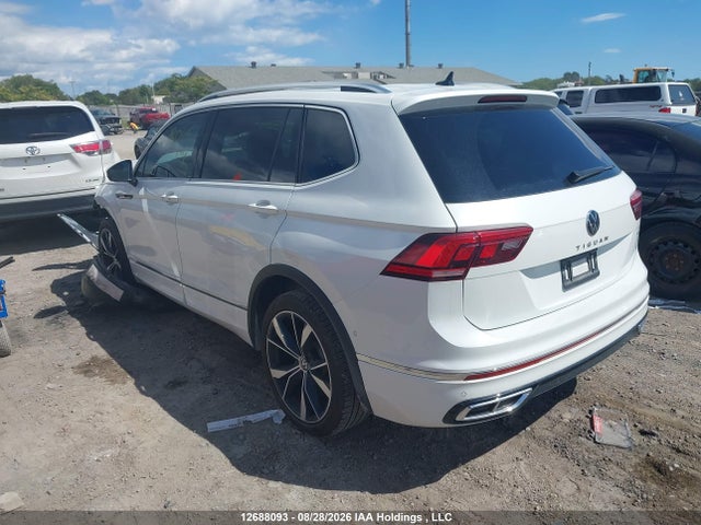 Aukcja sprzedaży 2024 Volkswagen Tiguan Sel R-line Black, vin: 3VV4B7AX1RM052717, numer aukcji: 12688093