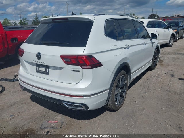 Aukcja sprzedaży 2024 Volkswagen Tiguan Sel R-line Black, vin: 3VV4B7AX1RM052717, numer aukcji: 12688093