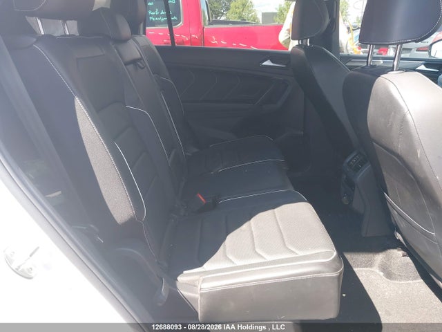 Aukcja sprzedaży 2024 Volkswagen Tiguan Sel R-line Black, vin: 3VV4B7AX1RM052717, numer aukcji: 12688093