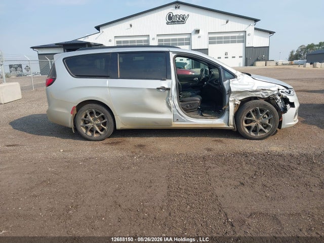 Aukcja sprzedaży 2023 Chrysler Pacifica Touring L, vin: 2C4RC3BG1PR546333, numer aukcji: 12688150
