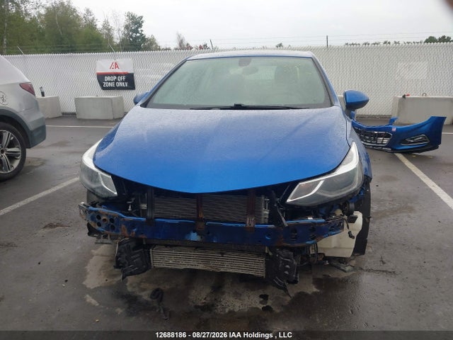 2018 Chevrolet Cruze მანქანა იყიდება აუქციონზე, vin: 1G1BE5SM4J7188143, აუქციონის ნომერი: 12688186