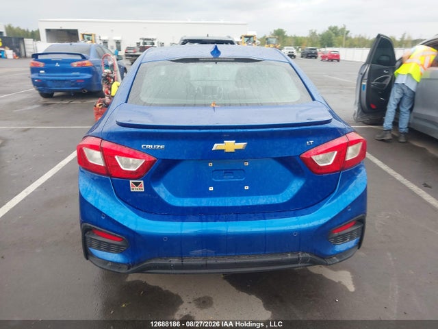 2018 Chevrolet Cruze მანქანა იყიდება აუქციონზე, vin: 1G1BE5SM4J7188143, აუქციონის ნომერი: 12688186