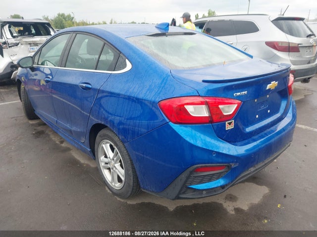 2018 Chevrolet Cruze მანქანა იყიდება აუქციონზე, vin: 1G1BE5SM4J7188143, აუქციონის ნომერი: 12688186