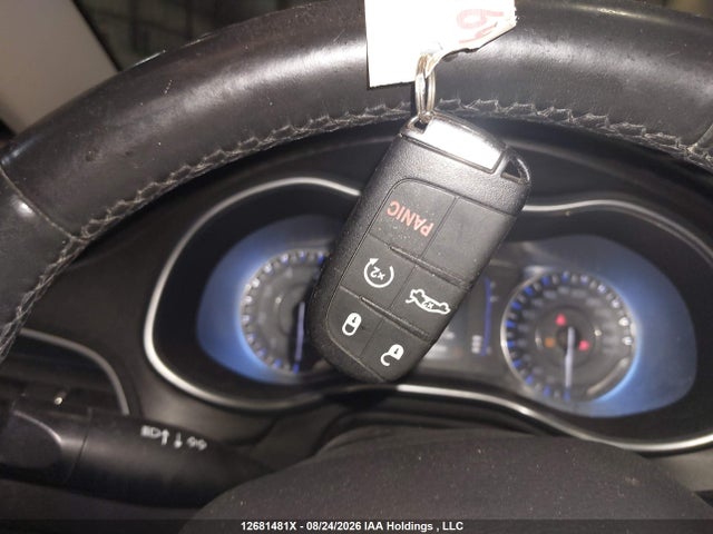 Chrysler 200 Limited 2015 1C3CCCAB6FN665443 Image 11