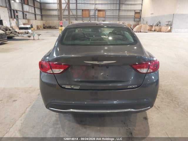 Chrysler 200 Limited 2015 1C3CCCAB6FN665443 Image 16