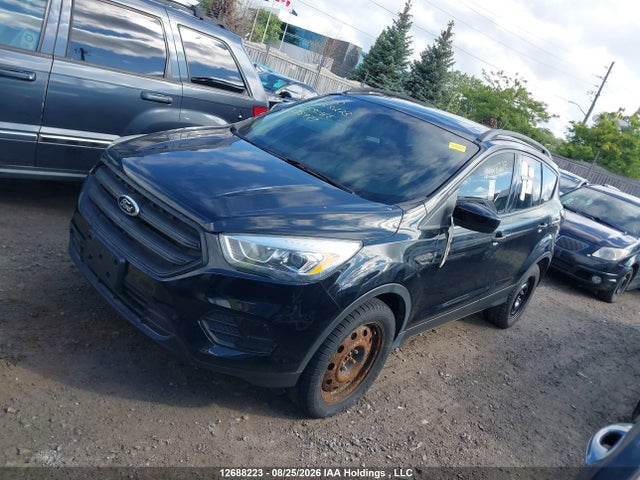 1FMCU9HD3JUA58977 Ford ESCAPE SEL