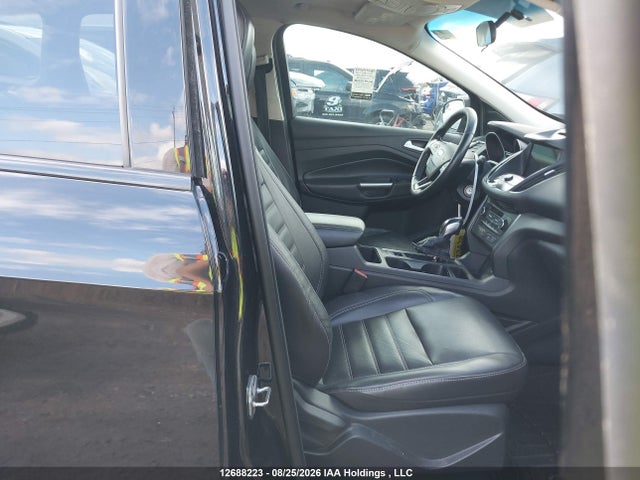 1FMCU9HD3JUA58977 Ford ESCAPE SEL