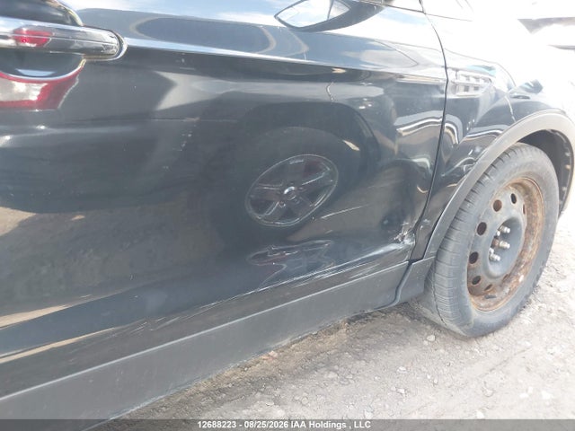 1FMCU9HD3JUA58977 Ford ESCAPE SEL