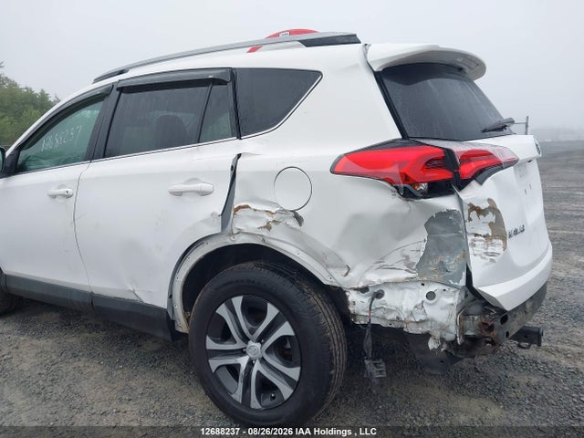 Toyota RAV4 LE 2017 2T3BFREV9HW634690 Image 6