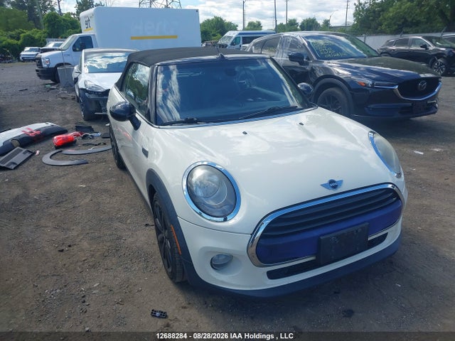 2016 Mini Cooper მანქანა იყიდება აუქციონზე, vin: WMWWG5C52G3A83482, აუქციონის ნომერი: 12688284