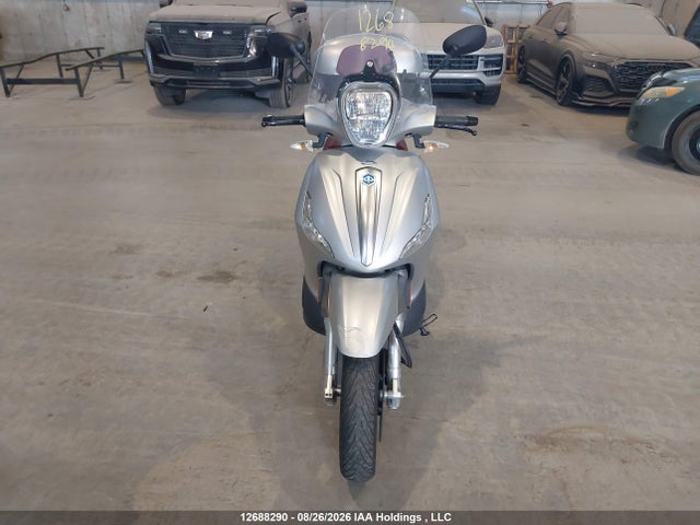 2013 Piaggio Bv 350 მანქანა იყიდება აუქციონზე, vin: ZAPM690T8D5002164, აუქციონის ნომერი: 12688290