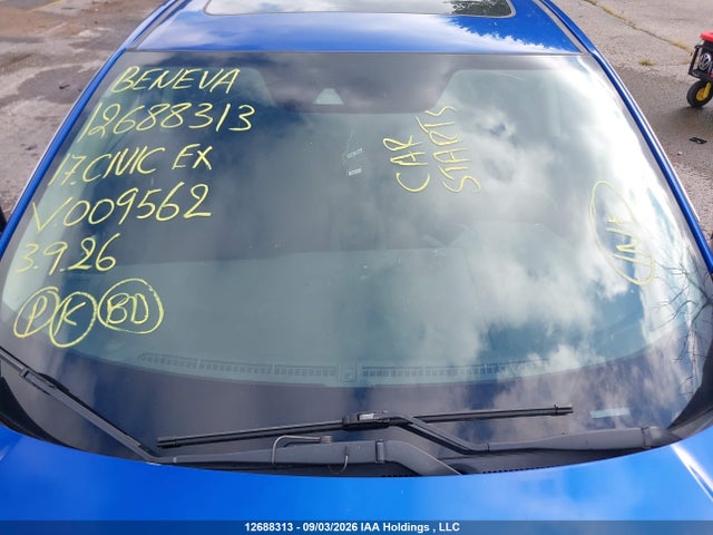 12688313 :رقم المزاد ، 2HGFC2F84HH009562 vin ، 2017 Honda Civic Ex مزاد بيع