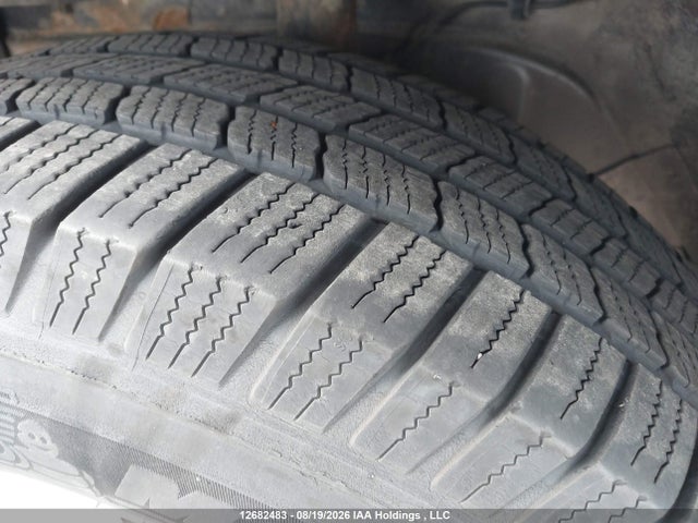 Продажа на аукционе авто 2011 Ford Escape Limited, vin: 1FMCU9EG3BKB87216, номер лота: 12682483