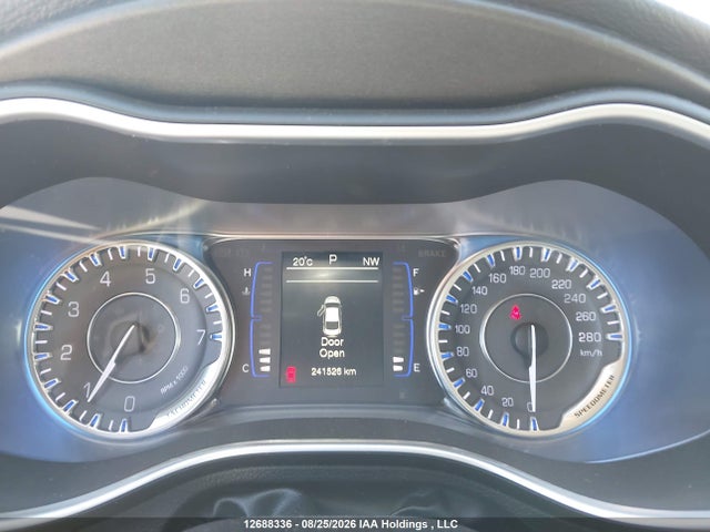 1C3CCCAB9GN140488 Chrysler 200 Limited