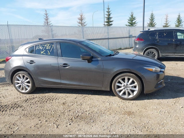 Aukcja sprzedaży 2017 Mazda Mazda3 Gt, vin: JM1BN1M37H1130206, numer aukcji: 12678617