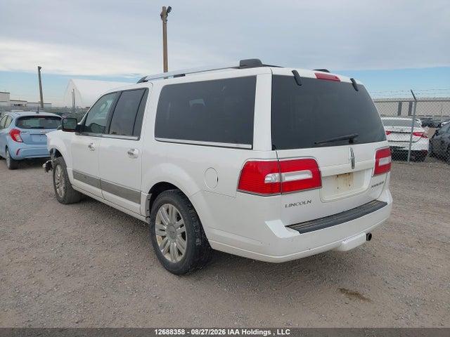 5LMJJ3J56EEL07155 Lincoln NAVIGATOR L
