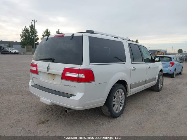 5LMJJ3J56EEL07155 Lincoln NAVIGATOR L