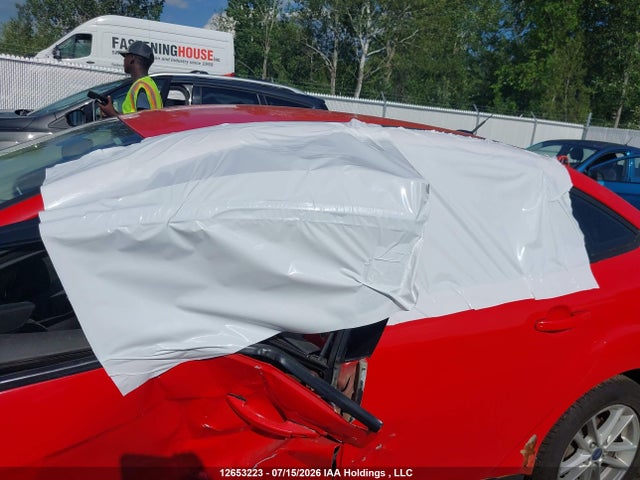 Ford FOCUS SE 2017 1FADP3F24HL236271 Image 18