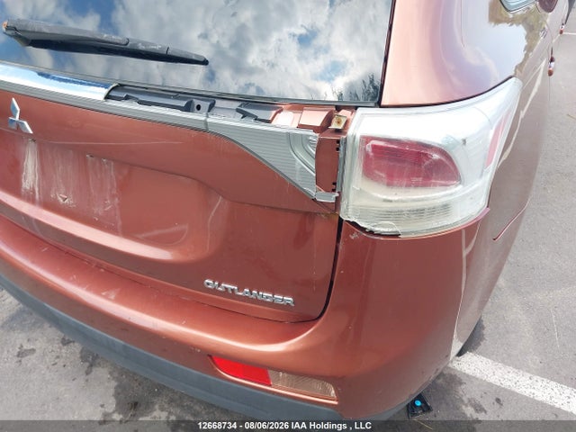 Mitsubishi Outlander Es 2014 JA4AD2A37EZ601206 Image 17