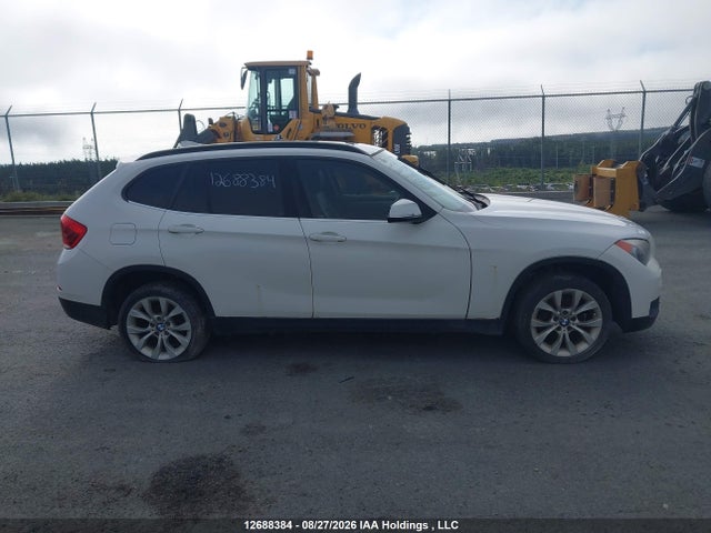 BMW X1 Xdrive28i 2014 WBAVL1C55EVY19491 Image 14