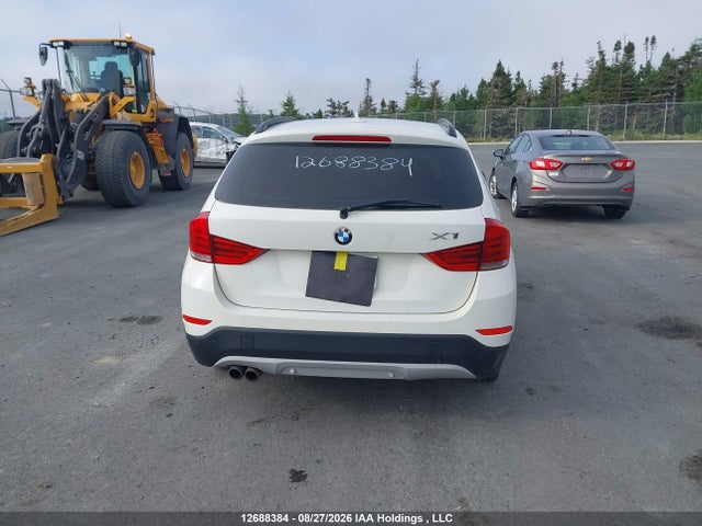 BMW X1 Xdrive28i 2014 WBAVL1C55EVY19491 Image 17