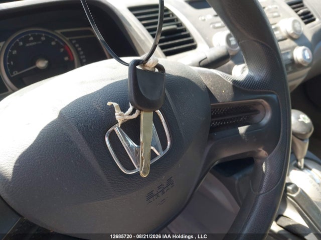 2008 Honda Civic Dx/dx-a მანქანა იყიდება აუქციონზე, vin: 2HGFA16228H121143, აუქციონის ნომერი: 12685720