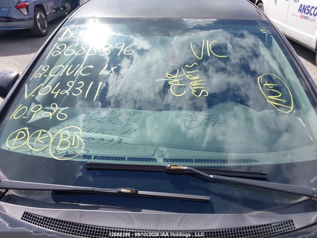 Продажа на аукционе авто 2012 Honda Civic Lx, vin: 2HGFB2F40CH042311, номер лота: 12688396