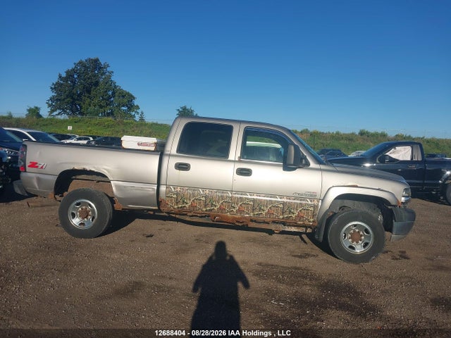 2002 Chevrolet Silverado 2500hd Ls/lt მანქანა იყიდება აუქციონზე, vin: 1GCHK23172F233788, აუქციონის ნომერი: 12688404